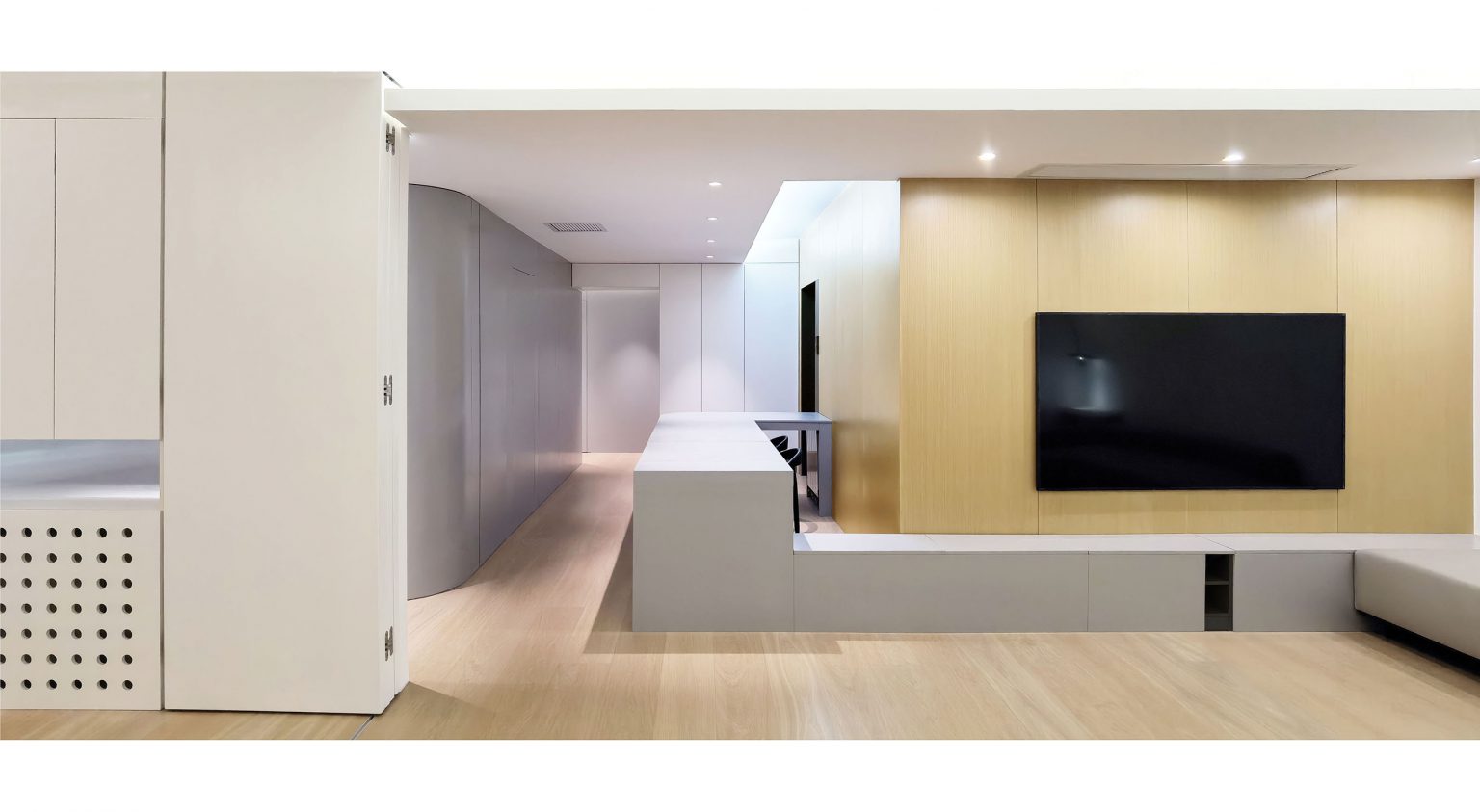 1看向餐桌和玄关The dining table and entrance